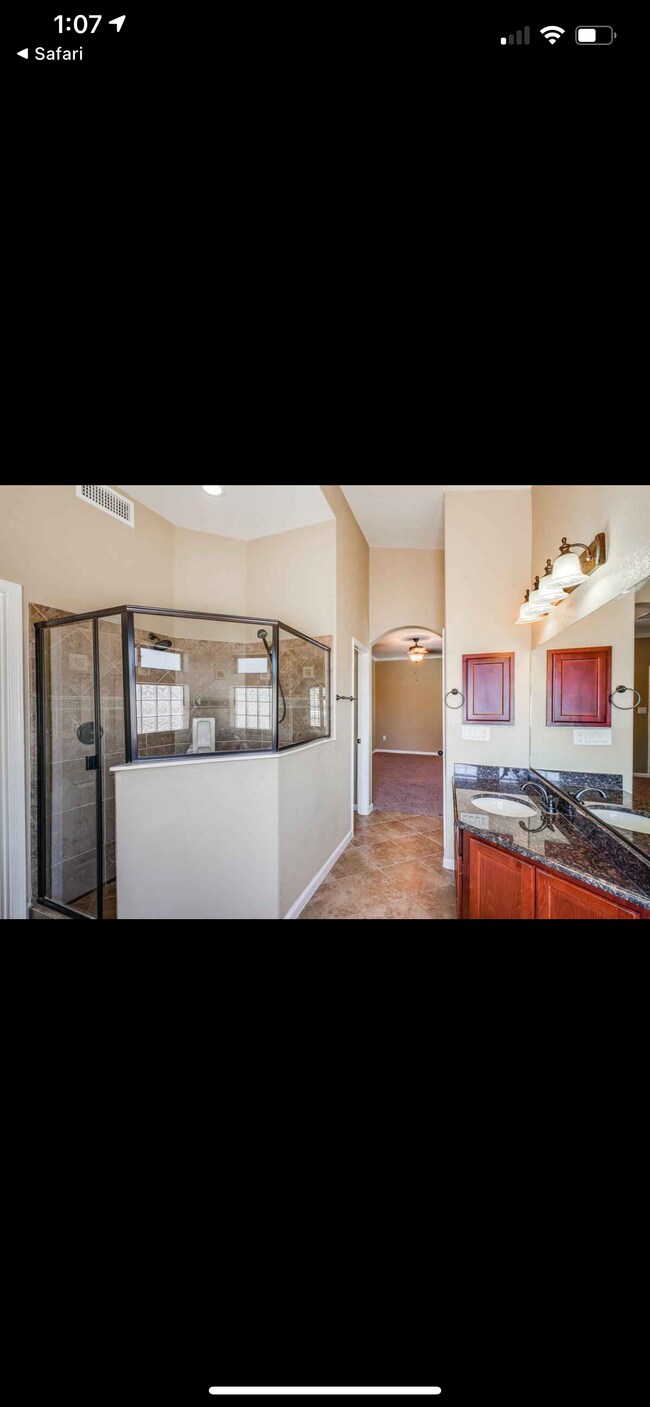 Building Photo - 2600 Snowy Rock Pl