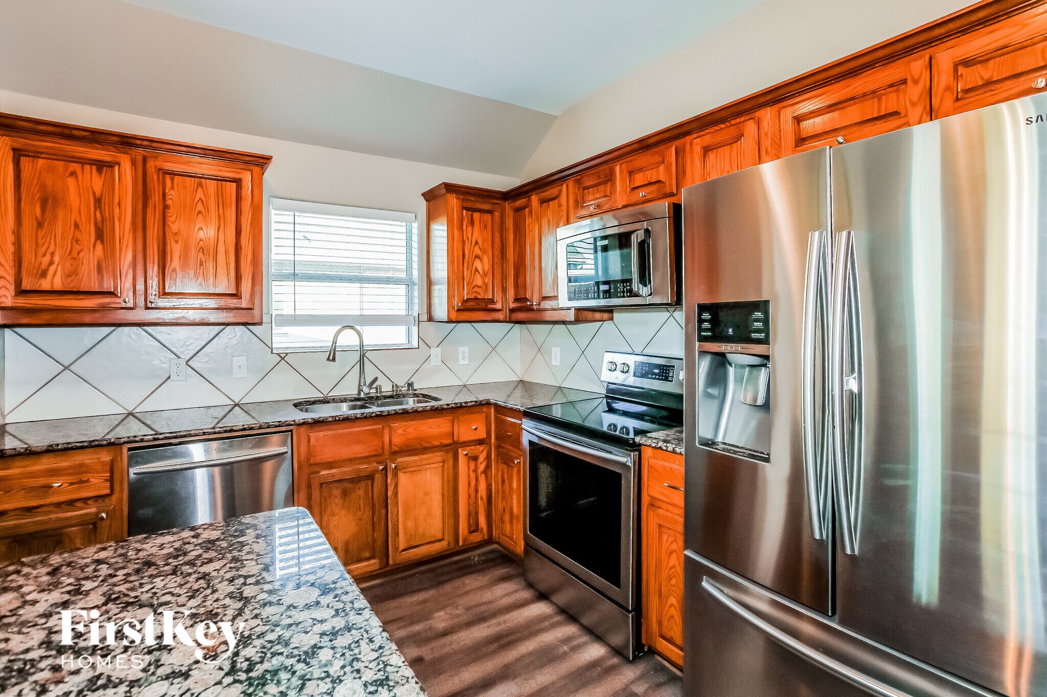 Building Photo - 12721 Carpenter Ln