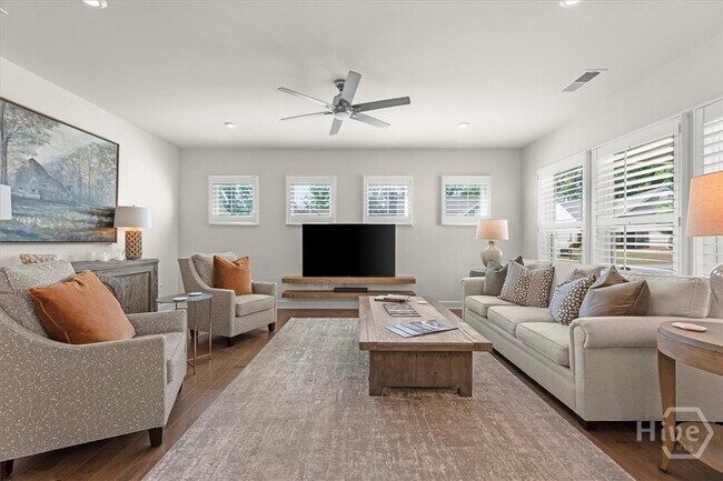 Building Photo - 1021 Leeward Run Trl