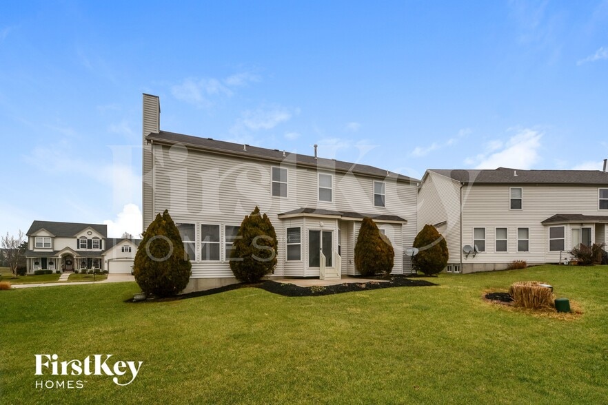 Building Photo - 218 Greenshire Ln