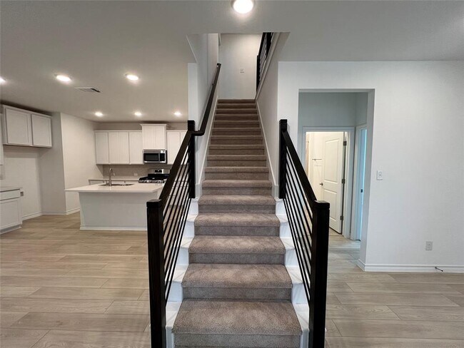 Building Photo - 204 Doodle Ln