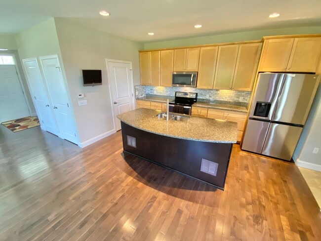 Building Photo - 2 Bedroom Home in Williston VT Available 9...