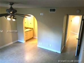 Building Photo - 2 br, 2 bath  - Grand Marquis