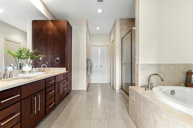 Building Photo - 4111 Newton Ave