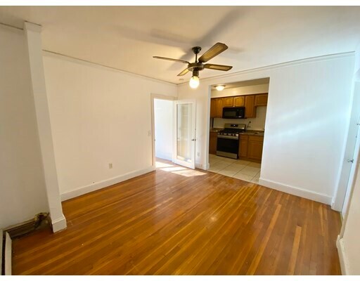 Building Photo - 748 4th St