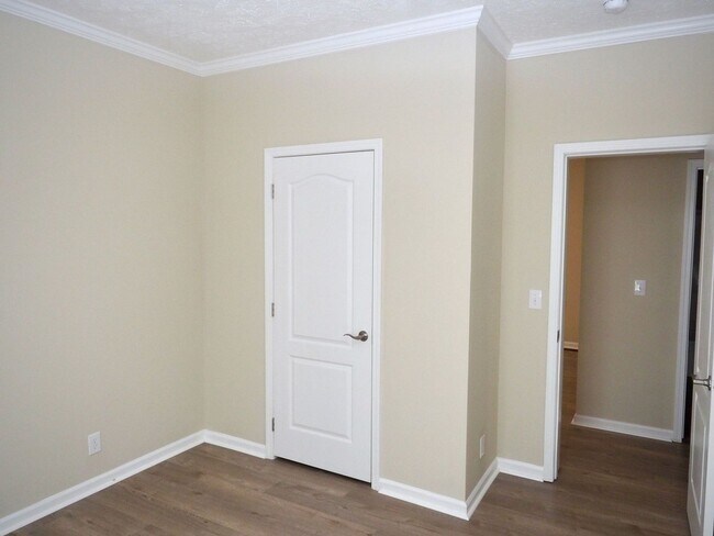 Building Photo - Charming Country Three-Bedroom Two-Bathroo...