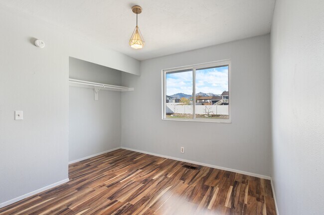 Building Photo - 5436 S 5930 W