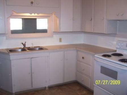 Building Photo - 316 Adams Ln