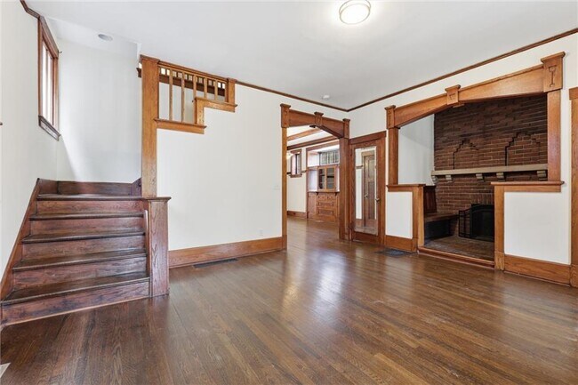 Building Photo - 4200 Mercier St