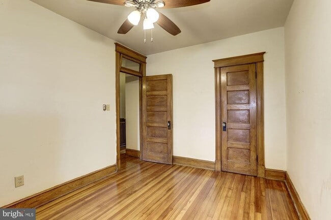 Building Photo - 1015 Quebec Place NW