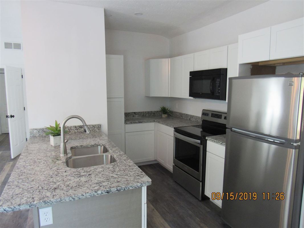 Building Photo - 56 McIntosh