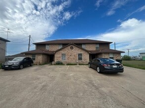 Building Photo - 1103 Horizon Dr