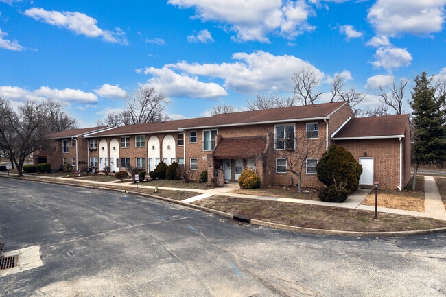 Primary Photo - Knightsbridge Condominiums