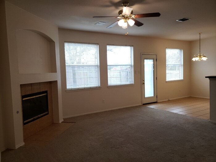 Building Photo - 8209 Swan Park Dr