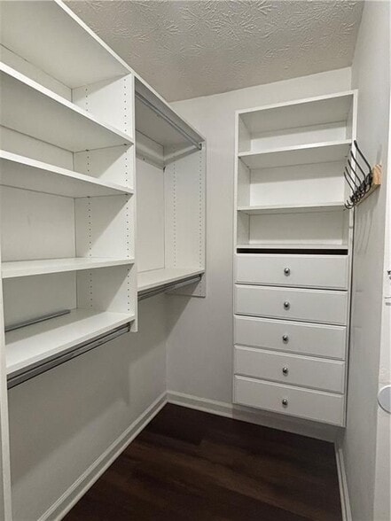 Building Photo - 235 Cadence Ct