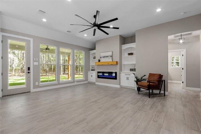 Building Photo - 11193 Wildwood Ln