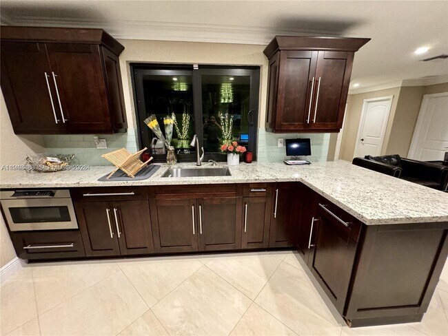 Building Photo - 15101 Garvock Pl