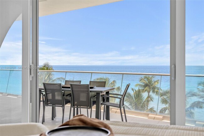 Building Photo - 16901 Collins Ave