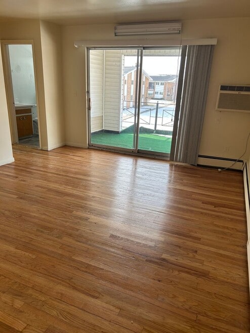 Building Photo - 29206 Longview Ave