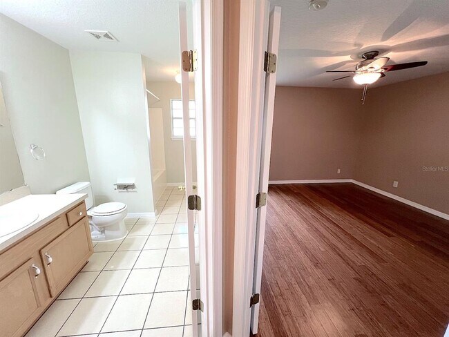 Building Photo - 70 Pheasant Dr