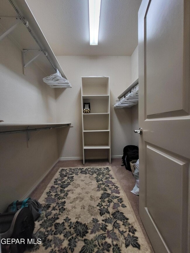 Building Photo - 6354 Franklin View Dr