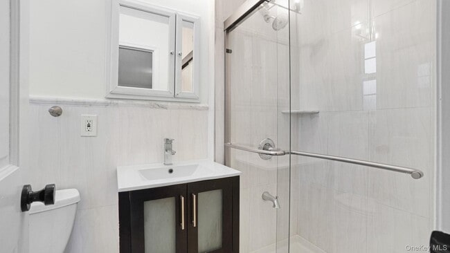 Building Photo - 22 Marshall Ln