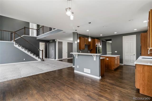 Building Photo - 25845 E Dry Creek Pl