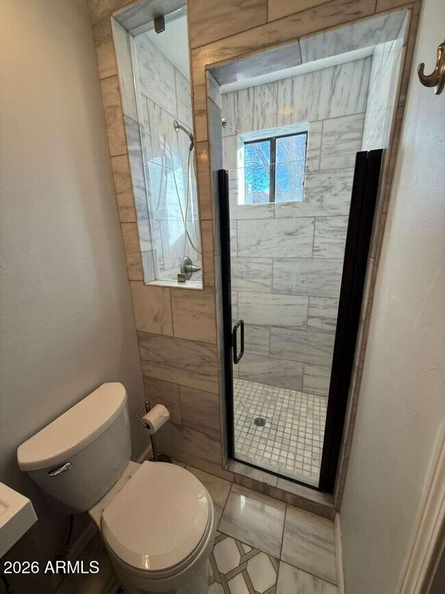 Building Photo - 3110 E 13th St