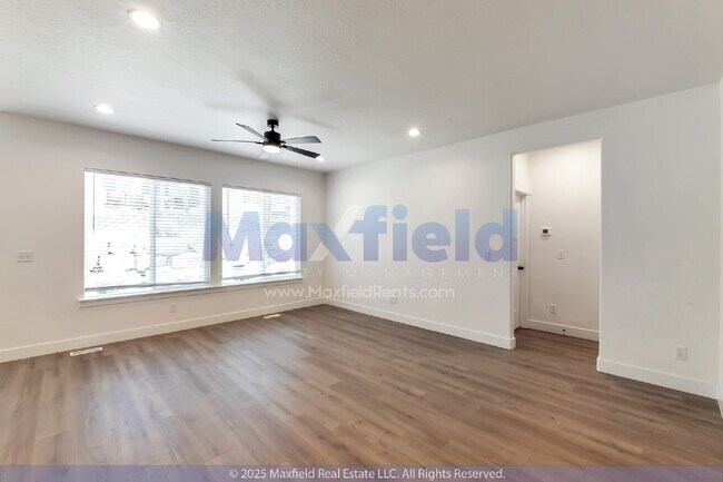 Building Photo - 5BD/3BTH/2GAR - Great space - Lehi Living