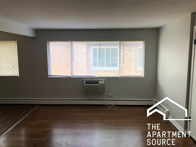 Building Photo - 8549 Grand Ave