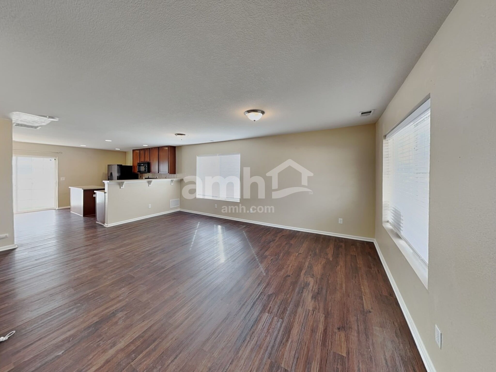 Building Photo - 19904 Robins Dr