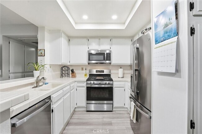 Building Photo - 24486 Howes Dr