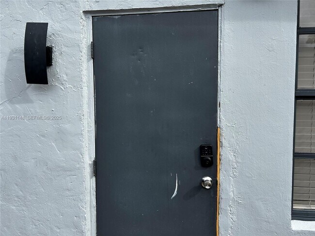 Building Photo - 2809 SW 8th St