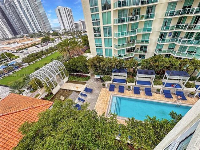 Building Photo - 250 Sunny Isles Blvd