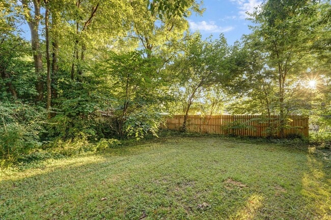 Building Photo - Charming and Updated Home on a Quiet Stree...