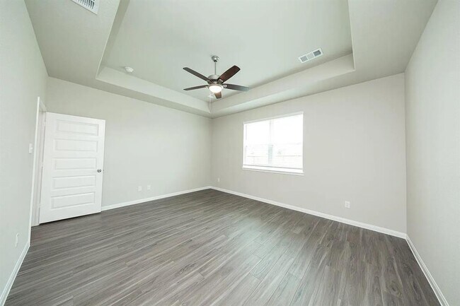 Building Photo - 5103 Hector Gustavo Dr
