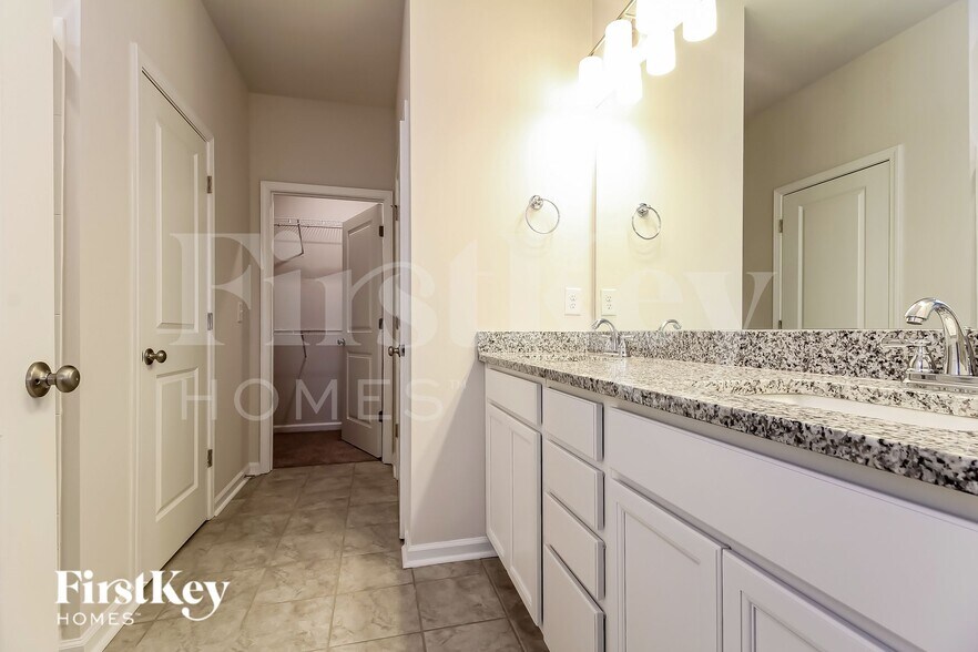 Building Photo - 602 Goldburn Wy