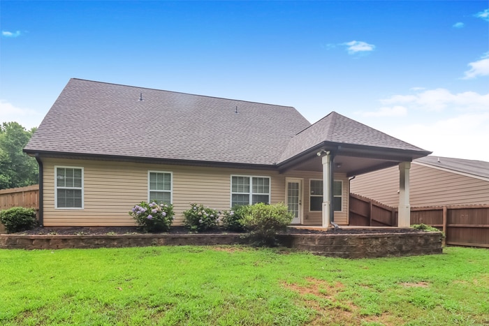 Building Photo - 221 Raleigh Way