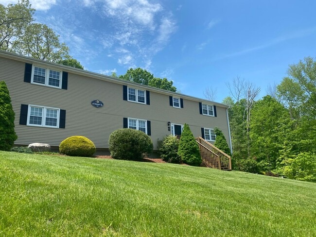 Building Photo - One bedroom apartment for rent in Andover Connecticut!
