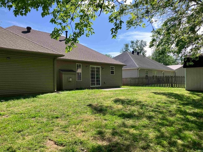 Building Photo - 8120 Cedar Point Dr