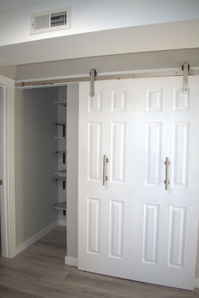 Building Photo - OPEN HOUSE SATURDAY 5/3/25 FROM 1:00-3:00 ...