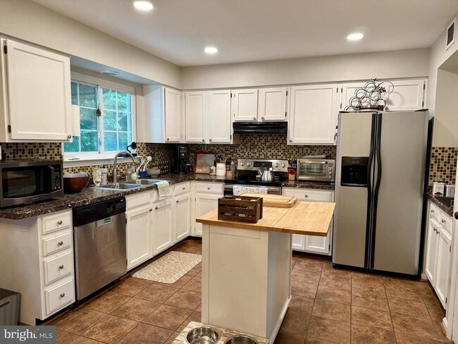 Building Photo - 1091 Smartts Ln NE