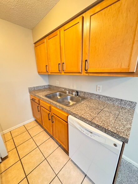 Building Photo - 1531 D St