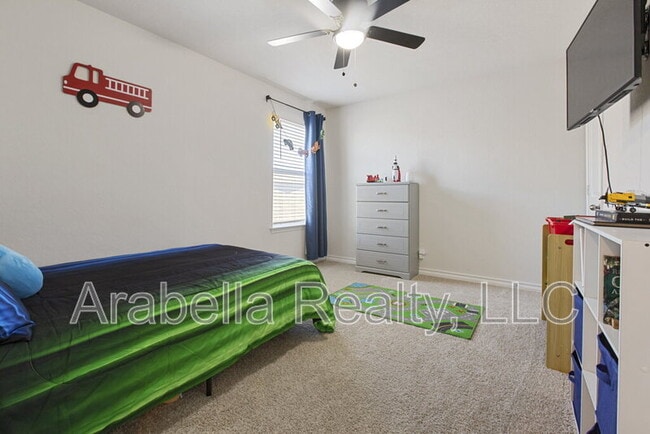 Building Photo - 955 Brown Thrasher