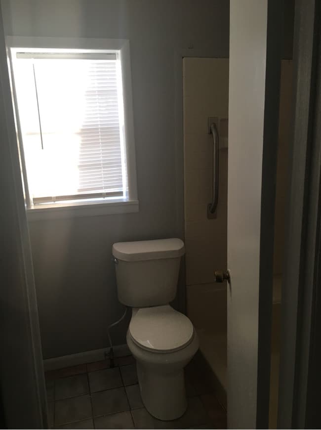 Building Photo - 967 Ford Chapel Rd