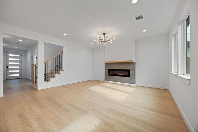 Building Photo - 3615 Gano St