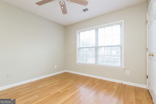Building Photo - 4125 Ridgefair Dr