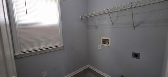 Building Photo - 1040 Smith St SW