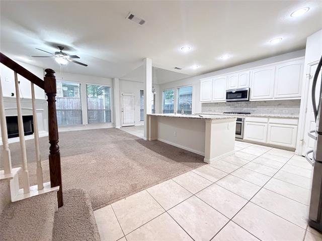 Building Photo - 907 Bainbridge Ln