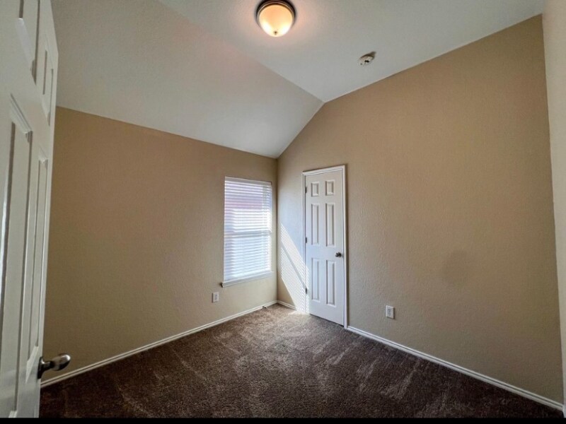 Building Photo - 2808 Fair Timber Way